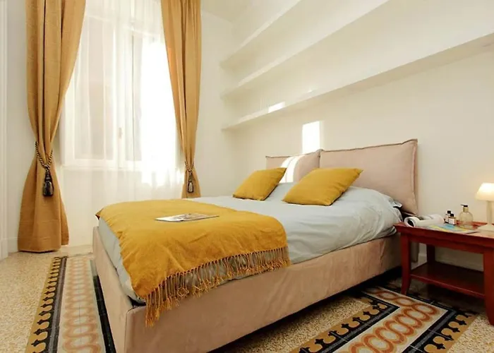 Elegant In The Heart Of Rome-navona Area Rome